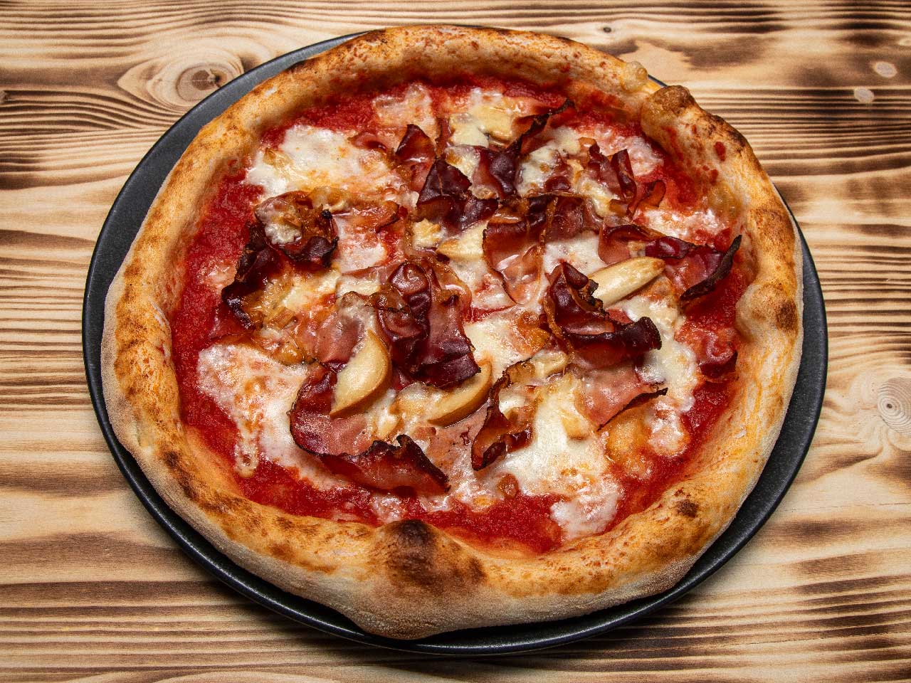 Pizza Affumicata | k.u.k. Osteria Miramare zu Ischl