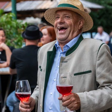 Weinroas am Schroepferplatz - Fr 29.8.25