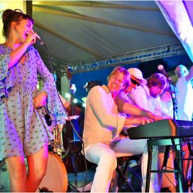 Shake the Park Anna Buchegger Shake the Park Anna Buchegger